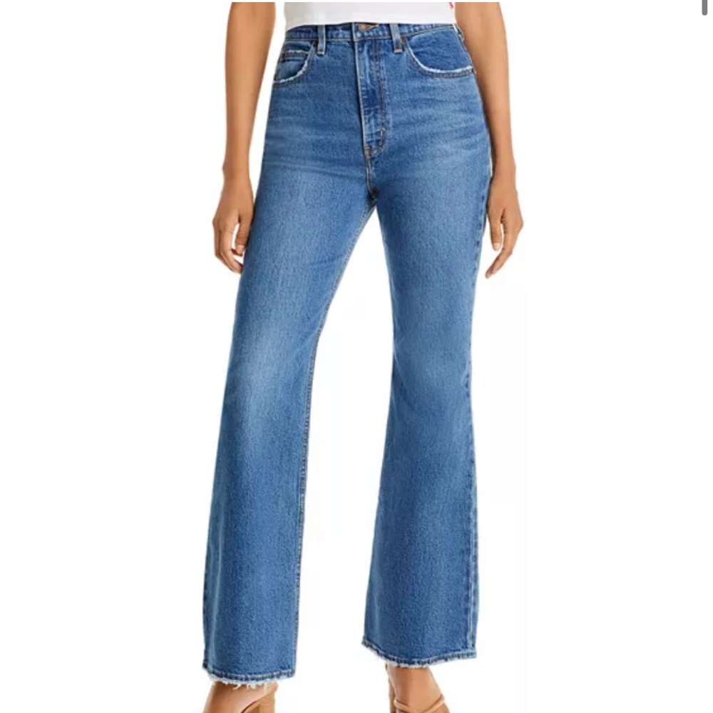 Levi’s Ribcage Flare Jeans 👖🍀🪄